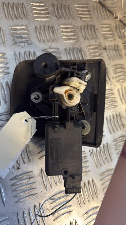 Actionneur serrure hayon RENAULT CLIO 2 CAMPUS PHASE 2 Diesel - Image 1