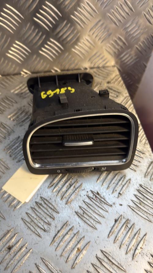 Aerateur tableau de bord avant gauche VOLKSWAGEN GOLF 6 BREAK Essence - Image 2