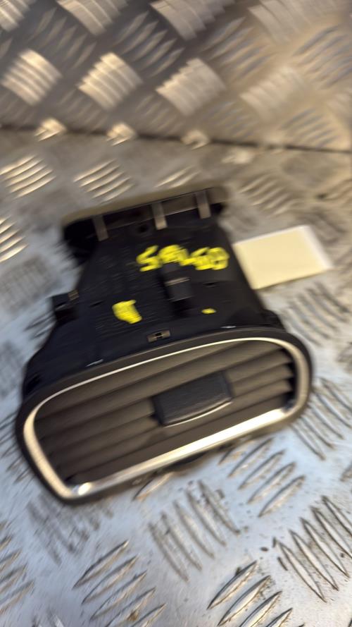 Aerateur tableau de bord avant droit VOLKSWAGEN GOLF 6 BREAK Essence - Image 3