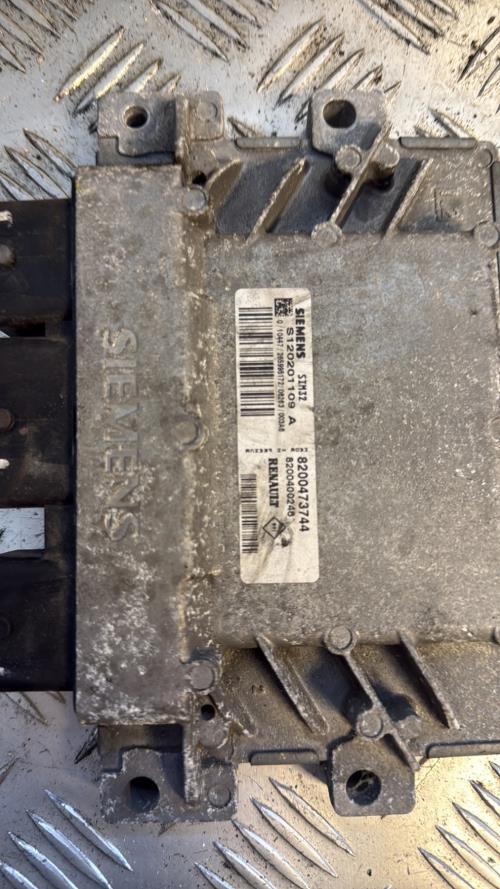Calculateur moteur RENAULT TWINGO 1 PHASE 3 Essence - Image 2