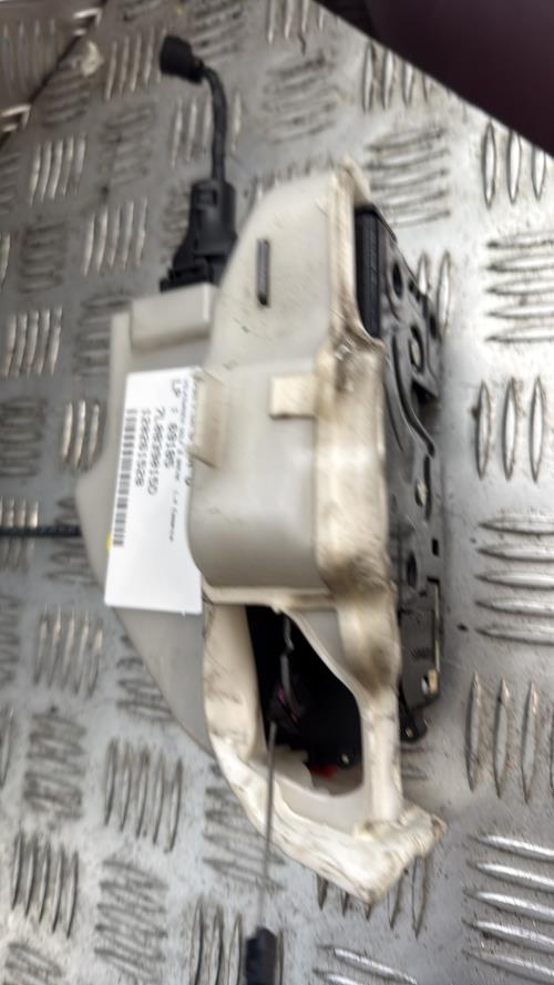 Serrure arriere gauche VOLKSWAGEN GOLF 6 BREAK Essence - Image 1