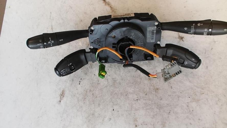 Com (Bloc Contacteur Tournant+Commodo Essuie Glace+Commodo Phare) PEUGEOT 207 PHASE 1 Diesel - Image 9