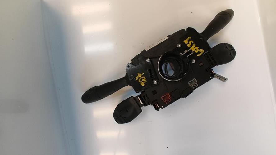 Com (Bloc Contacteur Tournant+Commodo Essuie Glace+Commodo Phare) PEUGEOT 207 PHASE 1 Diesel - Image 2