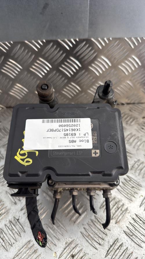 Bloc ABS (freins anti-blocage) VOLKSWAGEN GOLF 6 BREAK Essence - Image 2