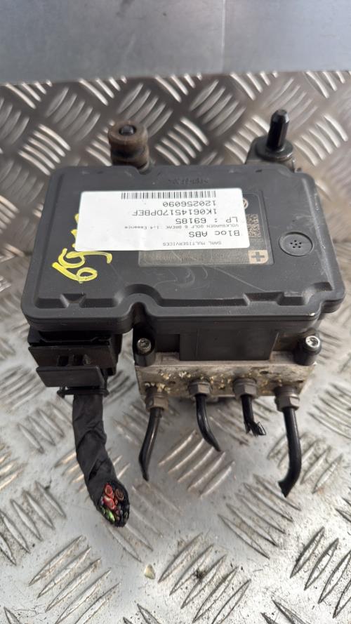 Bloc ABS (freins anti-blocage) VOLKSWAGEN GOLF 6 BREAK Essence - Image 3