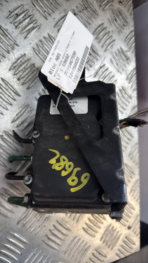 Bloc ABS (freins anti-blocage) RENAULT GRAND SCENIC 2 PHASE 2 Diesel - Image 2