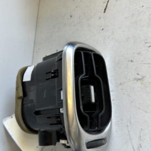 Aerateur tableau de bord RENAULT KANGOO 2 PHASE 2 Diesel - Image 1