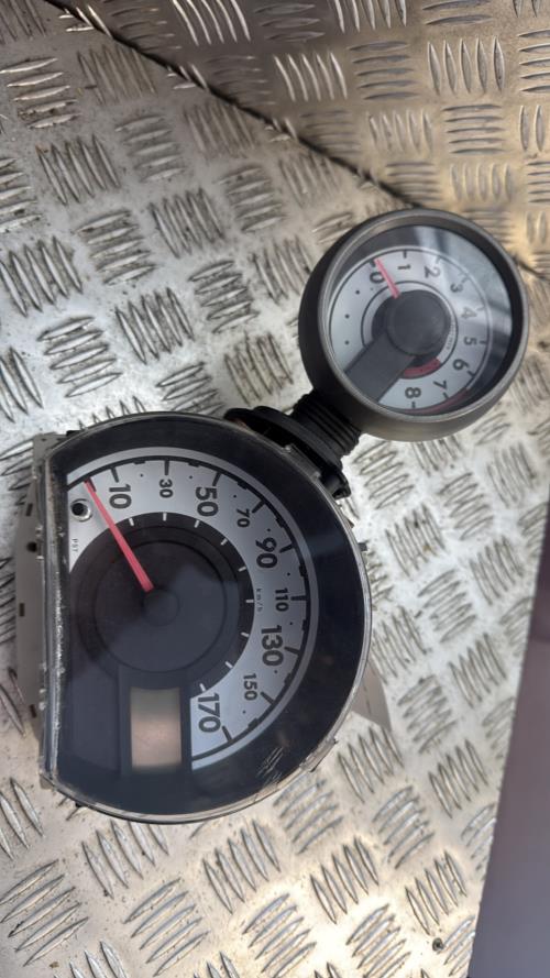 Compteur PEUGEOT 107 PHASE 2 Essence - Image 1