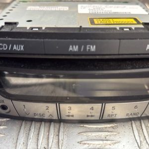 Autoradio d'origine PEUGEOT 107 PHASE 2 Essence - Image 1