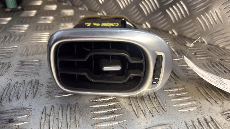 Aerateur tableau de bord CITROEN C3 PICASSO PHASE 2 Diesel - Image 2