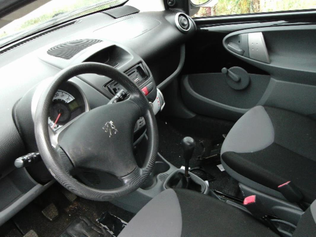 Ceinture arriere droit PEUGEOT 107 PHASE 2 - Image 2