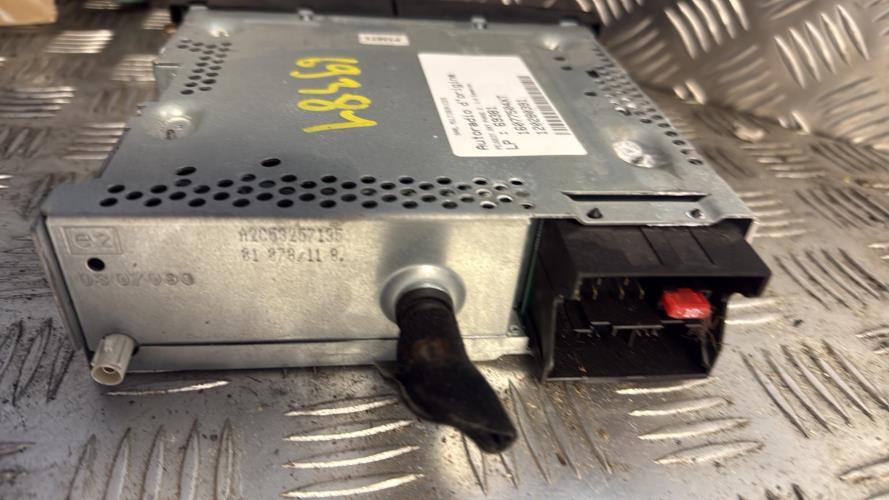 Autoradio d'origine PEUGEOT 207 PHASE 2 Essence - Image 2