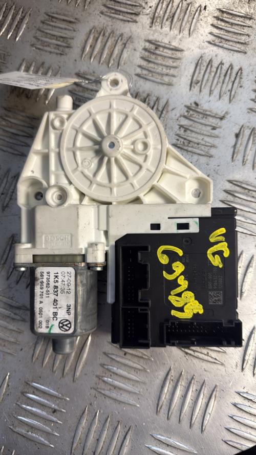 Moteur leve vitre avant gauche VOLKSWAGEN GOLF 6 BREAK Essence - Image 3