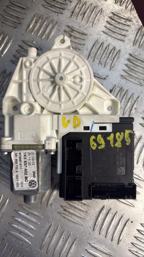 Moteur leve vitre avant droit VOLKSWAGEN GOLF 6 BREAK Essence - Image 3