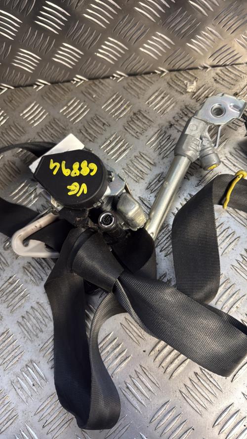 Ceinture avant gauche CITROEN C3 PICASSO PHASE 2 Diesel - Image 2