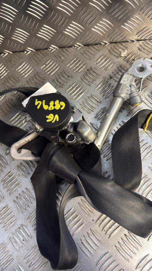 Ceinture avant gauche CITROEN C3 PICASSO PHASE 2 Diesel - Image 4