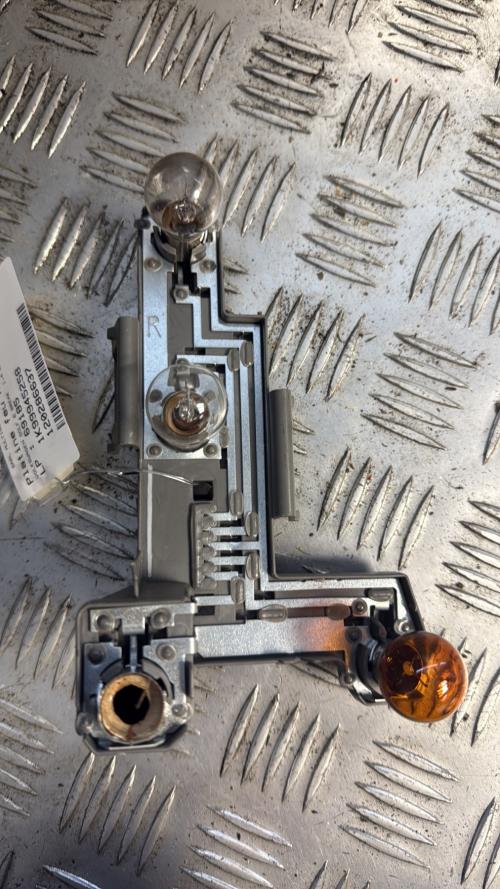 Platine feu arriere droit VOLKSWAGEN GOLF 6 BREAK Essence - Image 3