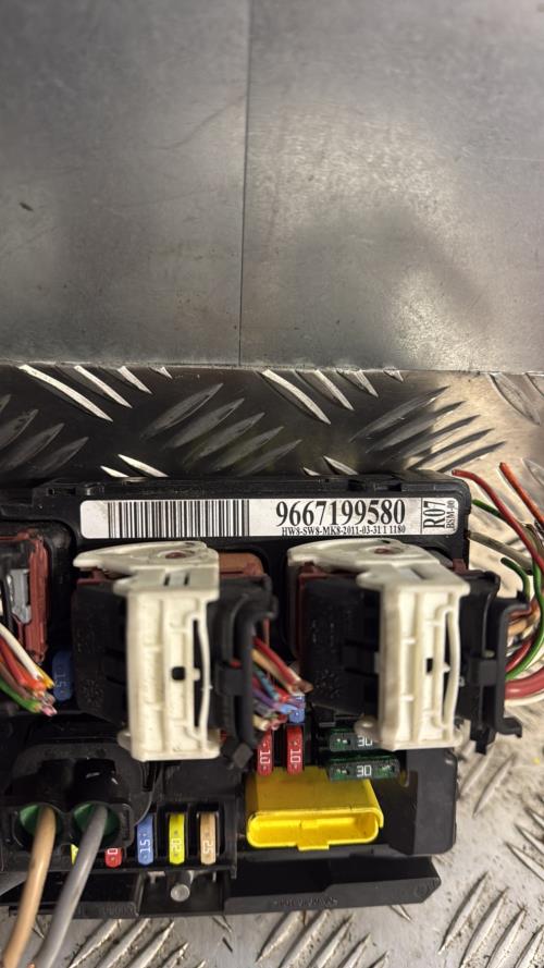 Boitier servitude moteur (BSM) PEUGEOT 207 PHASE 2 Essence - Image 3