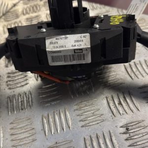 Com (Bloc Contacteur Tournant+Commodo Essuie Glace+Commodo Phare) CITROEN C3 1 PHASE 1 Diesel - Image 1