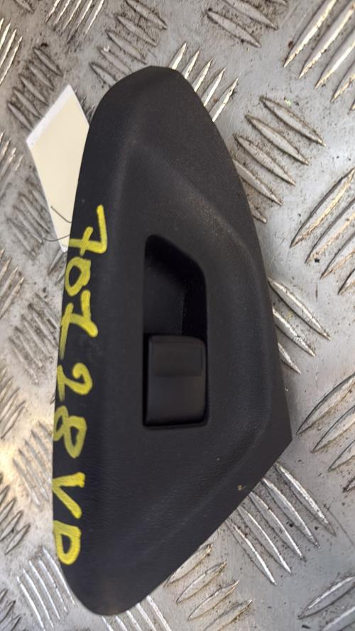 Interrupteur de leve vitre avant droit CITROEN C1 2 Essence - Image 3