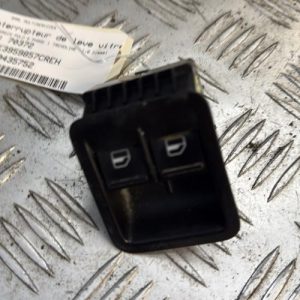 Interrupteur de leve vitre avant gauche VOLKSWAGEN POLO 5 PHASE 1 Diesel - Image 1