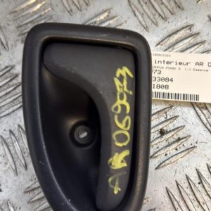 Poignee interieur arriere droit RENAULT CLIO 2 CAMPUS PHASE 2 Essence - Image 1