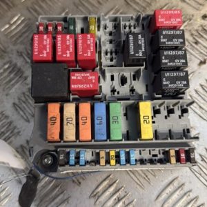 Porte fusible FIAT PANDA 2 PHASE 2 Essence - Image 1