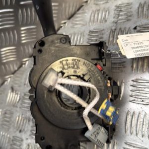 Com (Bloc Contacteur Tournant+Commodo Essuie Glace+Commodo Phare) CITROEN C2 PHASE 1 Diesel - Image 1