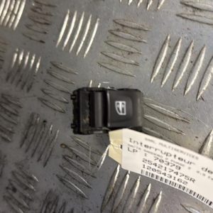 Interrupteur de leve vitre arriere droit DACIA SANDERO 2 PHASE 2 Essence - Image 1