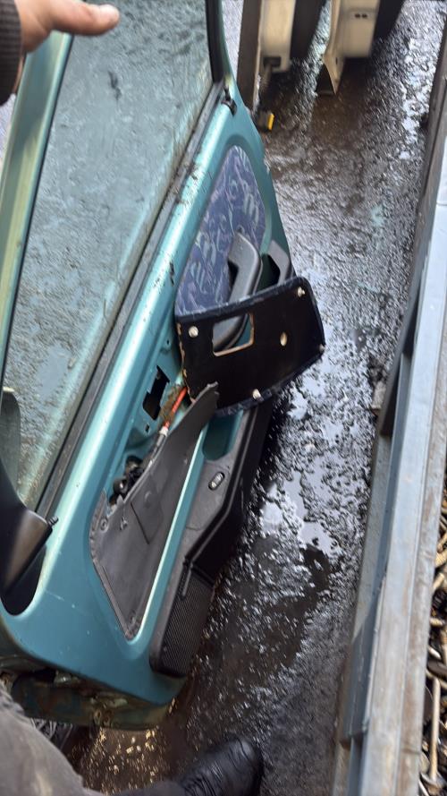 Porte avant droit PEUGEOT 106 PHASE 1 Essence - Image 3