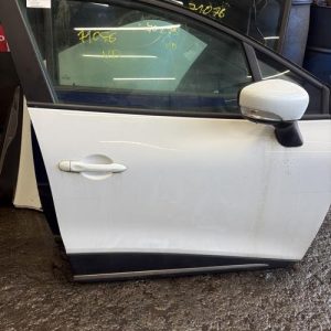 Porte avant droit RENAULT CLIO 4 PHASE 1 Diesel - Image 1