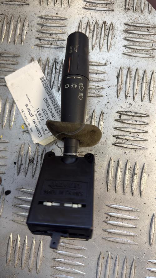 Commodo phare PEUGEOT 106 PHASE 1 Essence - Image 1