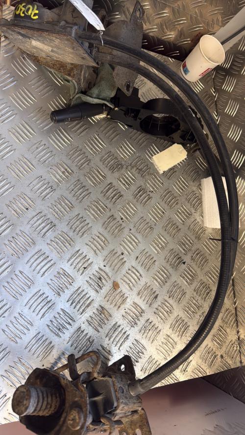 Treuil de roue de secours PEUGEOT BOXER 3 PHASE 1 Diesel - Image 2