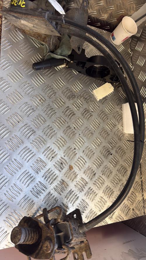 Treuil de roue de secours PEUGEOT BOXER 3 PHASE 1 Diesel - Image 3