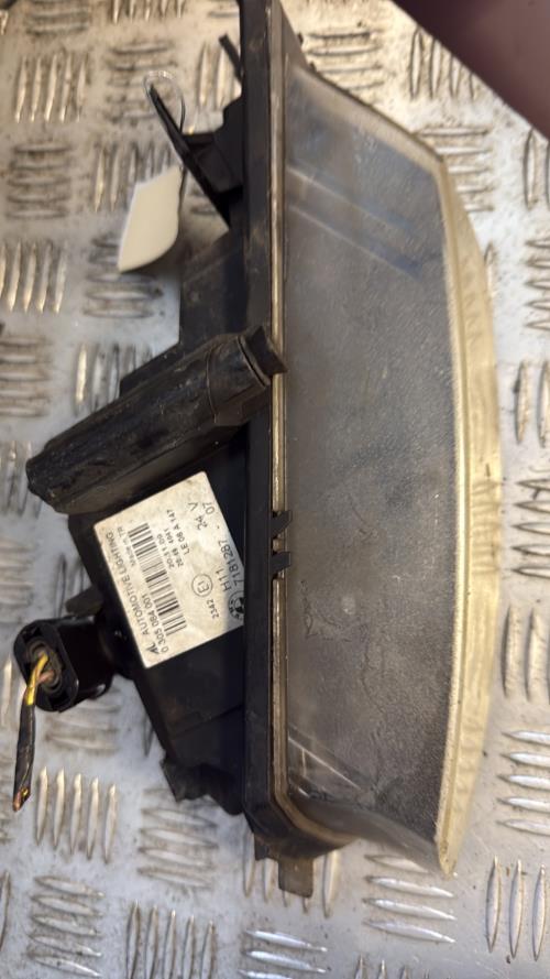 Anti brouillard gauche (feux) BMW SERIE 1 E87 PHASE 2 Diesel - Image 2