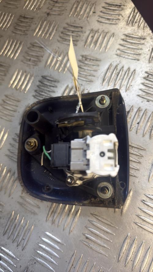 Actionneur serrure hayon RENAULT CLIO 2 PHASE 2 Diesel - Image 3