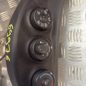 Commande chauffage TOYOTA YARIS 3 PHASE 1 Essence - Image 1