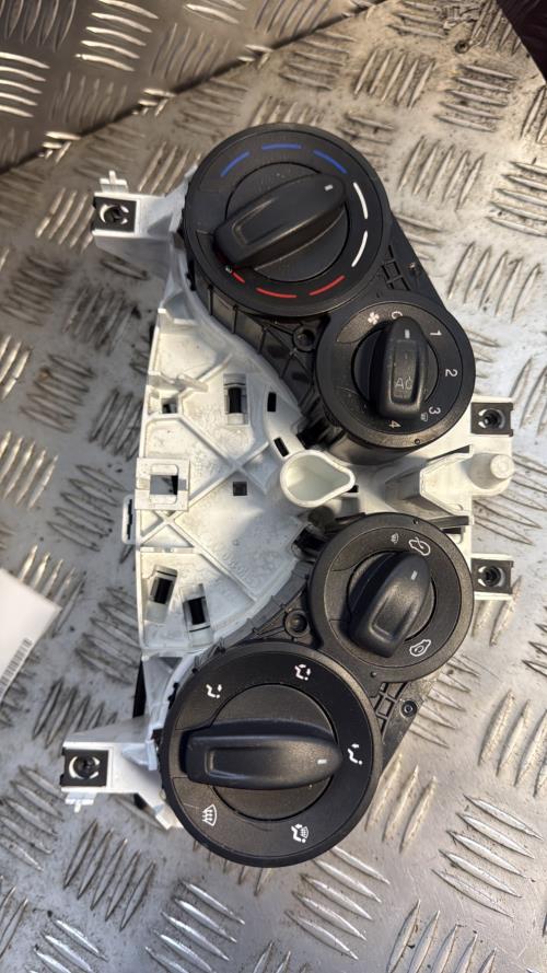 Commande chauffage FORD KA 2 PHASE 2 Essence - Image 3