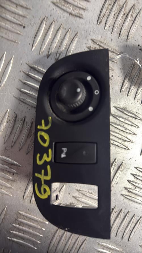 Commande retroviseurs DACIA SANDERO 2 PHASE 2 Essence - Image 3