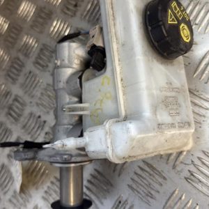 Maitre cylindre (freinage) VOLKSWAGEN GOLF 7 PHASE 2 Essence - Image 1