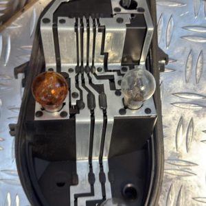 Platine feu arriere droit RENAULT CLIO 3 PHASE 1 Diesel - Image 1