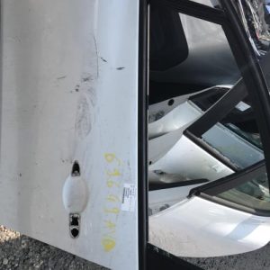 Porte avant gauche RENAULT CLIO 4 PHASE 2 BREAK Diesel - Image 1