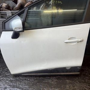 Porte avant gauche RENAULT CLIO 4 PHASE 1 Diesel - Image 1