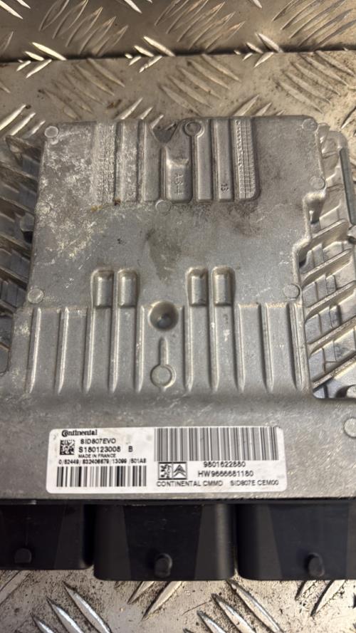 Calculateur moteur CITROEN C5 2 Diesel - Image 2
