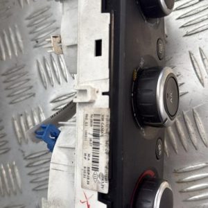 Commande chauffage RENAULT CLIO 4 PHASE 1 Essence - Image 1