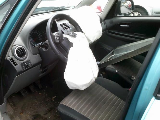 Serrure de hayon SUZUKI SX4 1 Diesel - Image 2