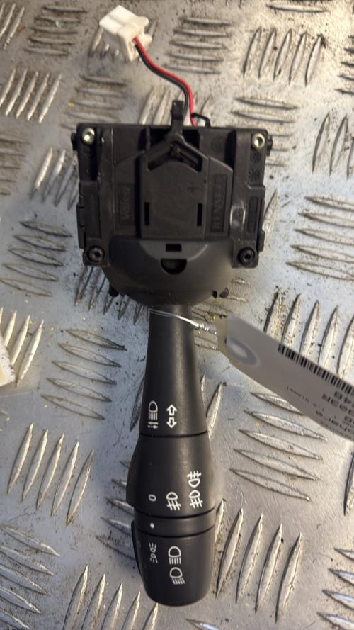 Commodo phare RENAULT CLIO 4 PHASE 1 Diesel - Image 1