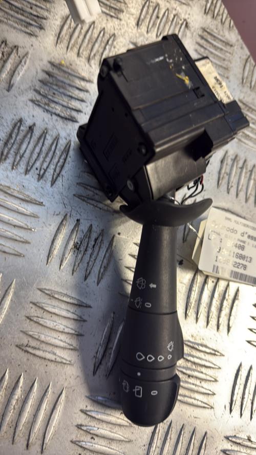 Commodo d'essuie glaces RENAULT CLIO 4 PHASE 1 Diesel - Image 2