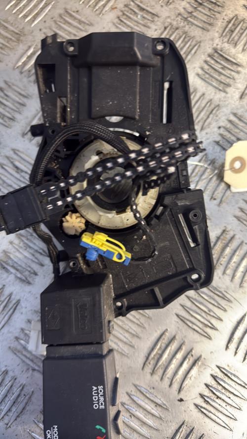 Contacteur tournant RENAULT CLIO 4 PHASE 1 Diesel - Image 1