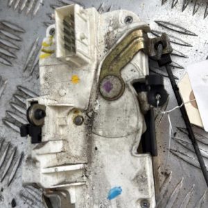 Serrure avant gauche PEUGEOT 406 PHASE 1 Essence - Image 1